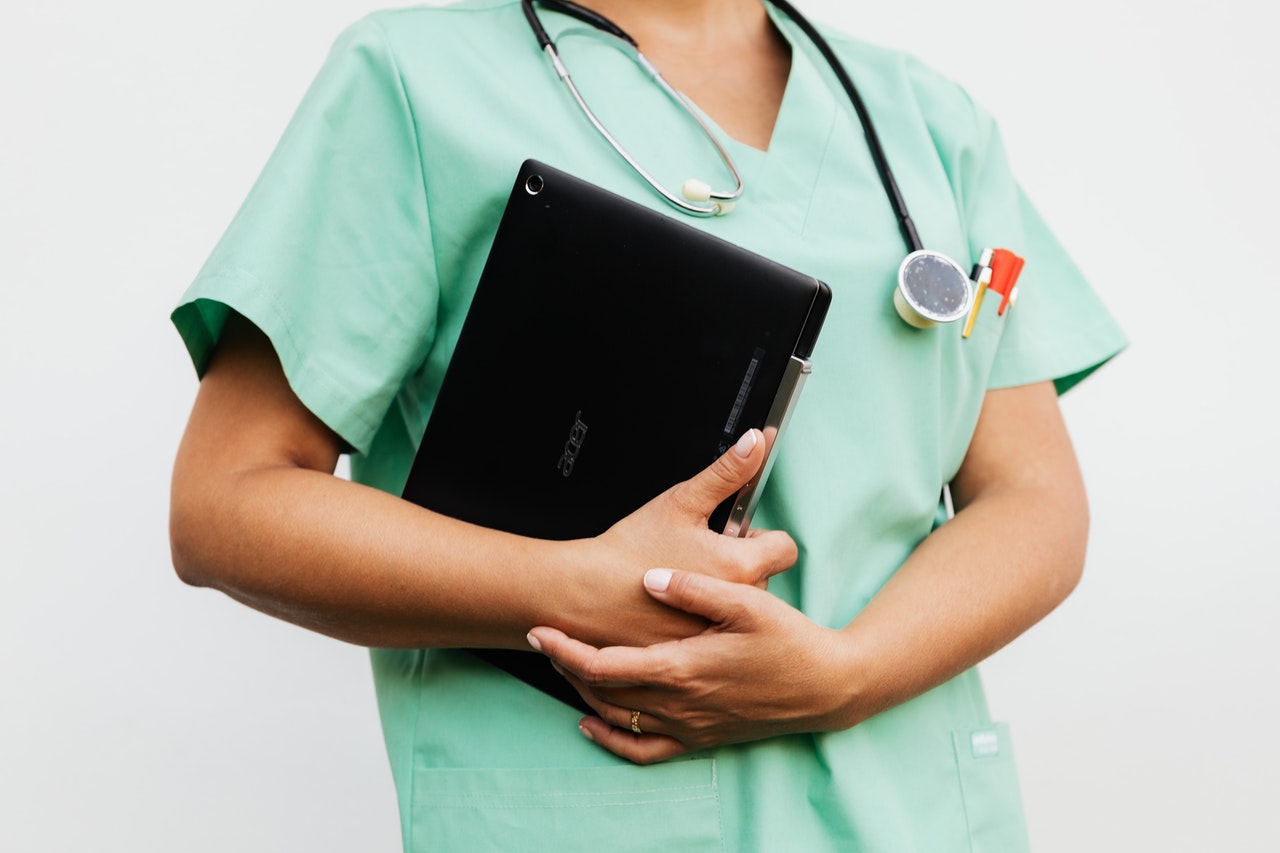 The 6 Best Laptops for Nursing Students in 2021 [Guide] Laptop Choosi